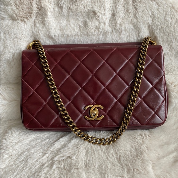 SOLD Chanel glazed calfskin flap bag with gold chain